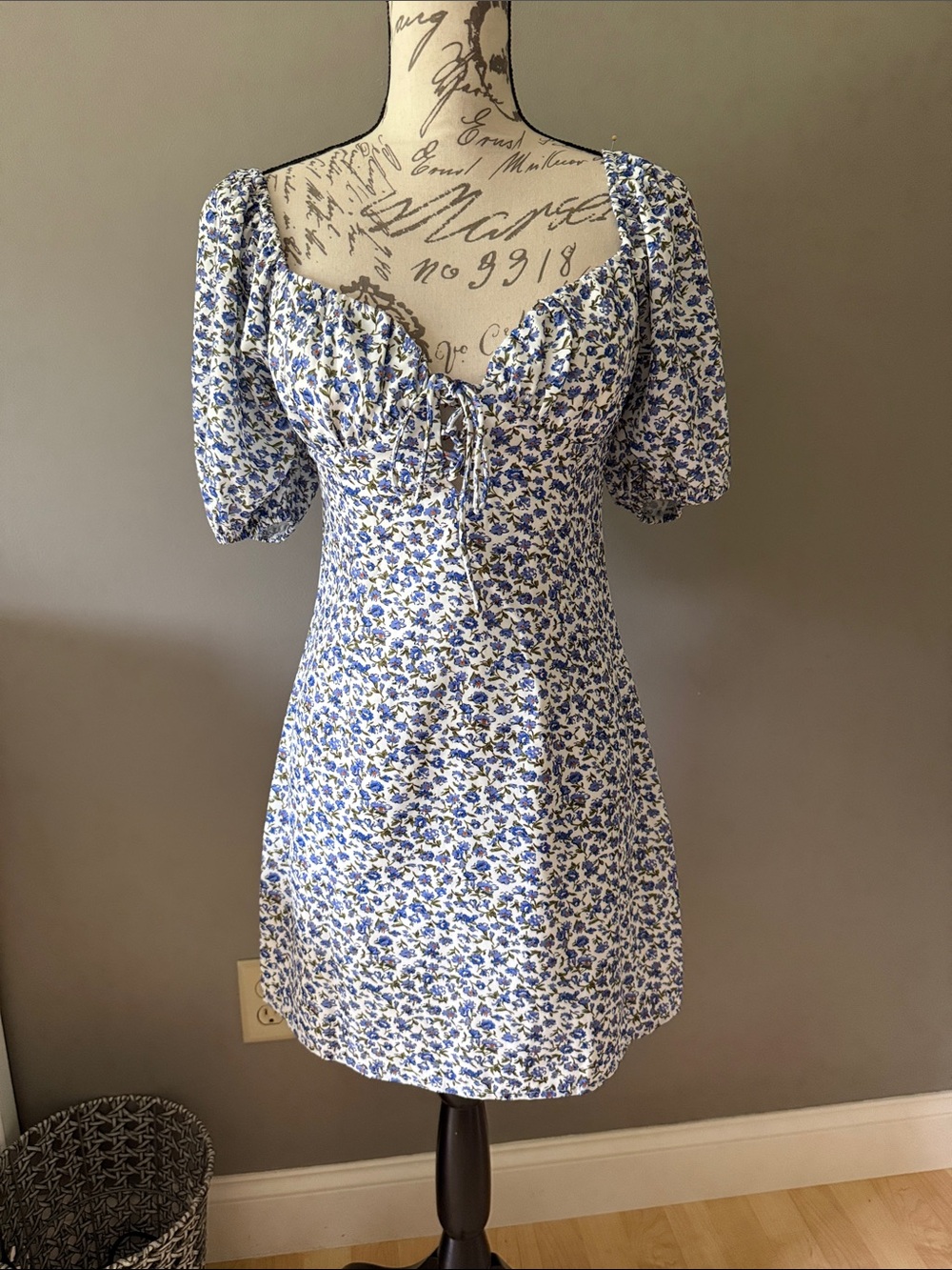 Blue and White Floral Puff-Sleeve Mini Dress